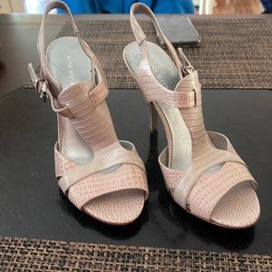 Nine West Light Gray Sandal